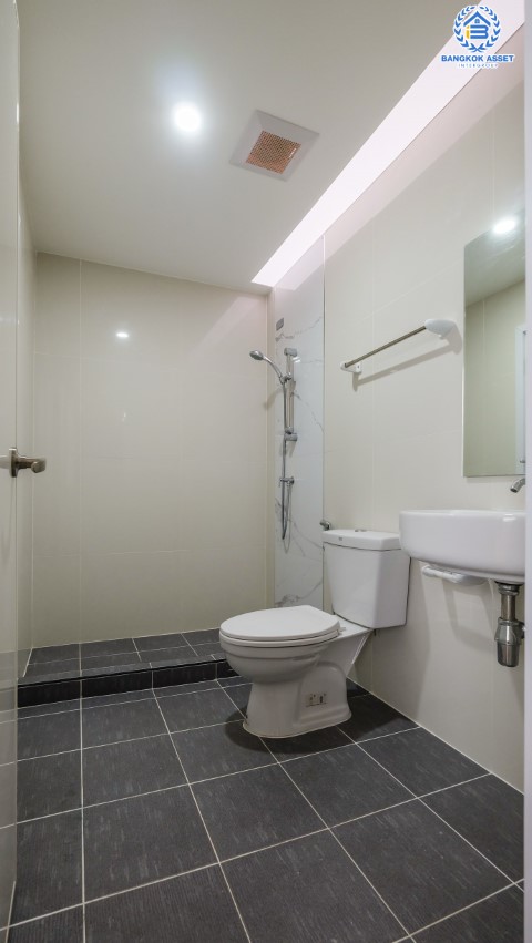 ทาวน์เฮ้าส์มือสองย่านนนทบุรี โครงการ คาซ่าซิตี้ ราชพฤกษ์-พระราม5 บ้านสวยพร้อมอยู่  เนื้อที่ 18.50 ตร.ว. ฟังก์ชัน 3 ห้องนอน 2 ห้องน้ำ *แถมเฟอร์นิเจอร์ให้ทั้งหลัง* พร้อมบิวท์อินห้องครัว บนทำเลที่เชื่อมต่อถนน รัตนาธิเบศร์, ราชพฤกษ์, นครอินทร์ เข้าเมืองสะดวก ใกล้รถไฟฟ้า สถานี "บางพลู"…